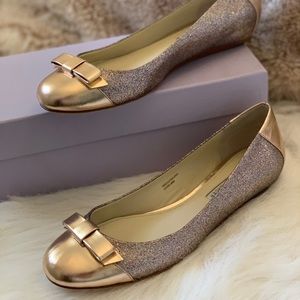 Gorgeous Vera wang ballet flats